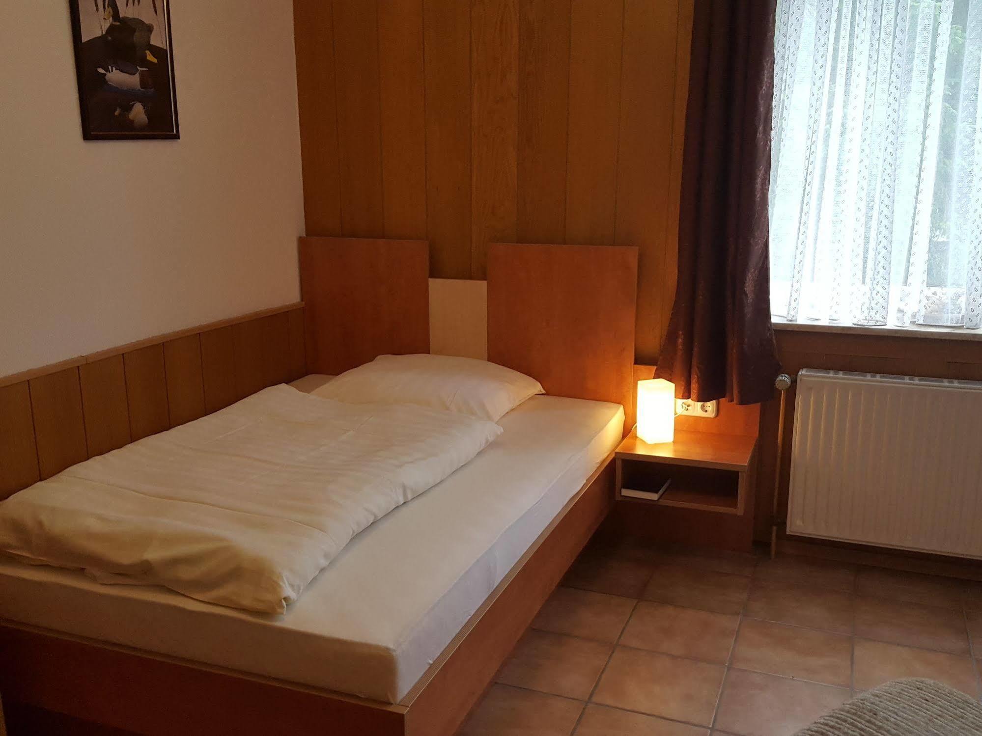 Waldhotel Zur Holzmuhle Eldagsen Exteriör bild