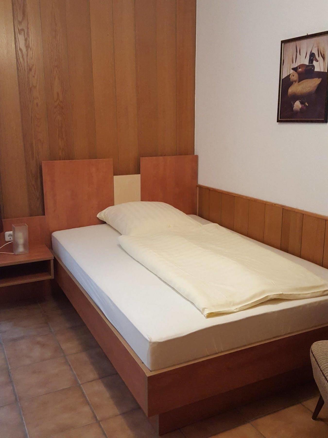 Waldhotel Zur Holzmuhle Eldagsen Exteriör bild